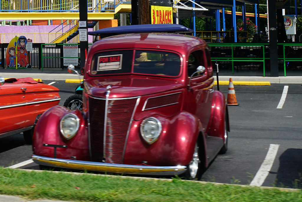 CAR SHOW PIGEON TN 7 .. Diane Frey Flickr