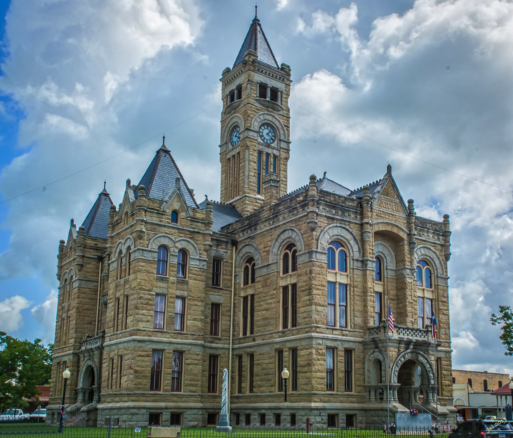Lavaca County Courthouse Halletsville, TX Guy Hawkins Flickr