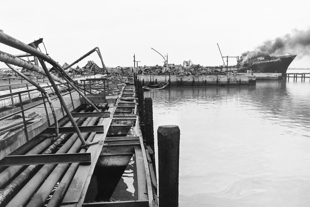 Corinthos Tanker Ship Explosion & Fire, BP Marcus Hook Ref… Flickr