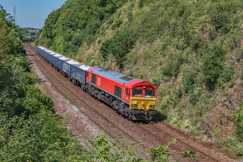 66107 Wearde Quay, Saltash. A nice bright 66107 is seen … Flickr