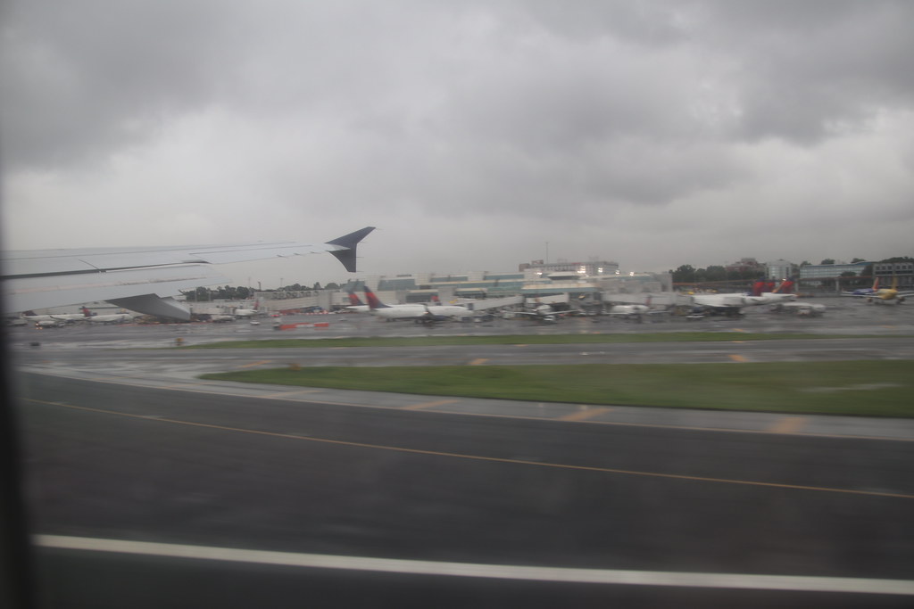Scenes from the Air Delta Airlines Flight 1867 (LaGuardia… Flickr