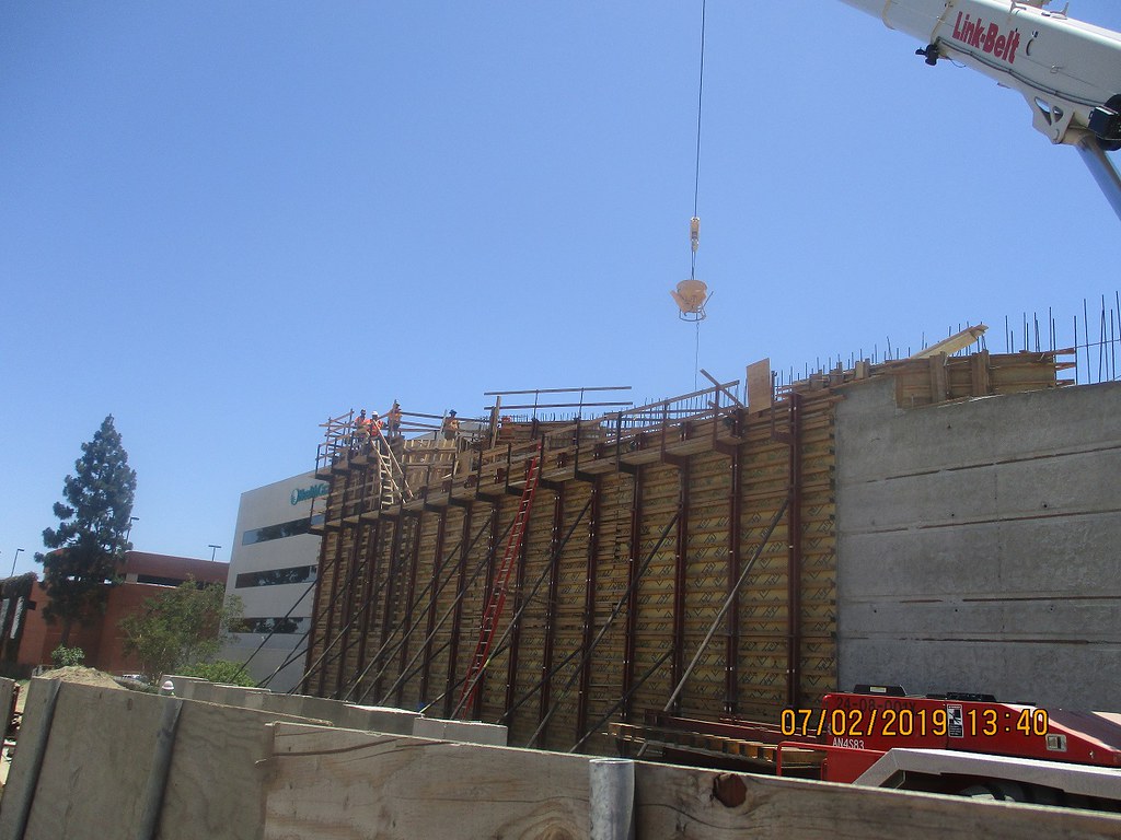 190702_STR_NP_01_MCFADDEN AVE OC_ABUTMENT 3_SW SHEAR KEY C… Flickr