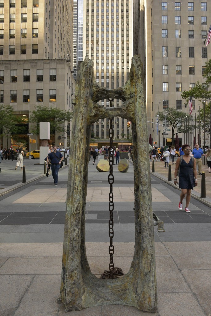 20190625 Sculptures at Rockefeller Center 013_M_01 Flickr