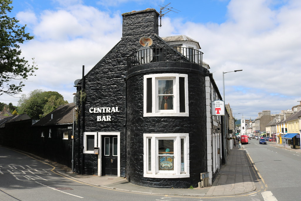 Dumfries & Galloway Newton Stewart CENTRAL BAR Situated … Flickr