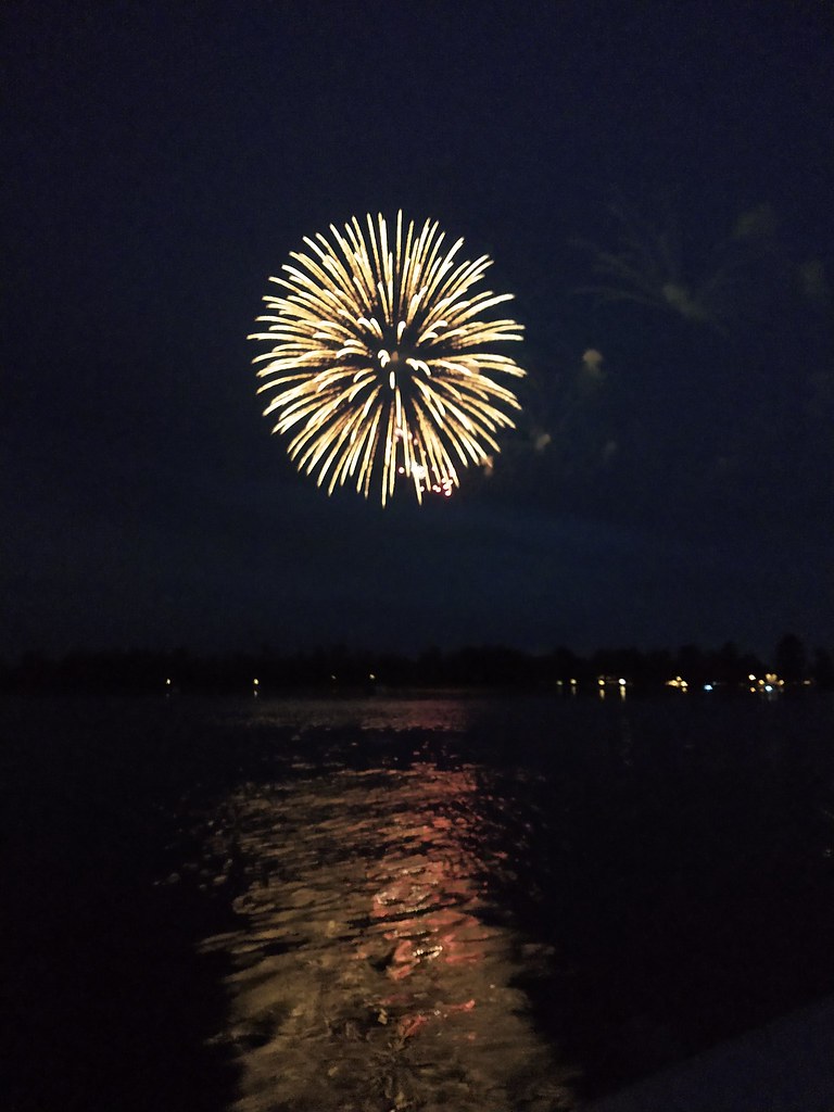Shawano 4th of July fireworks 2019. Scott Hurley Flickr