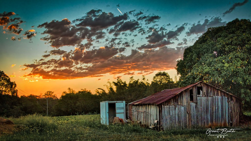 Sunset over the old farm shed Ormiston The old strawberry … Flickr