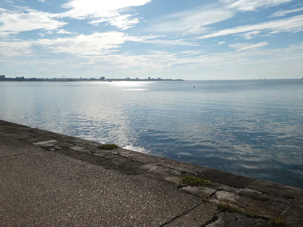Calm sea, Haslar sea wall Alan Aplin Flickr