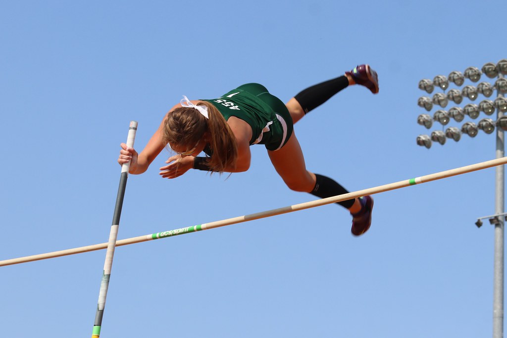 Riley Hunt OHSAA Pole Vault Record Holder & State Champi… Flickr