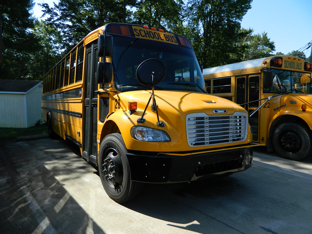 East Bernstadt Independent Schools 28 (2) Bus lot East B… Flickr