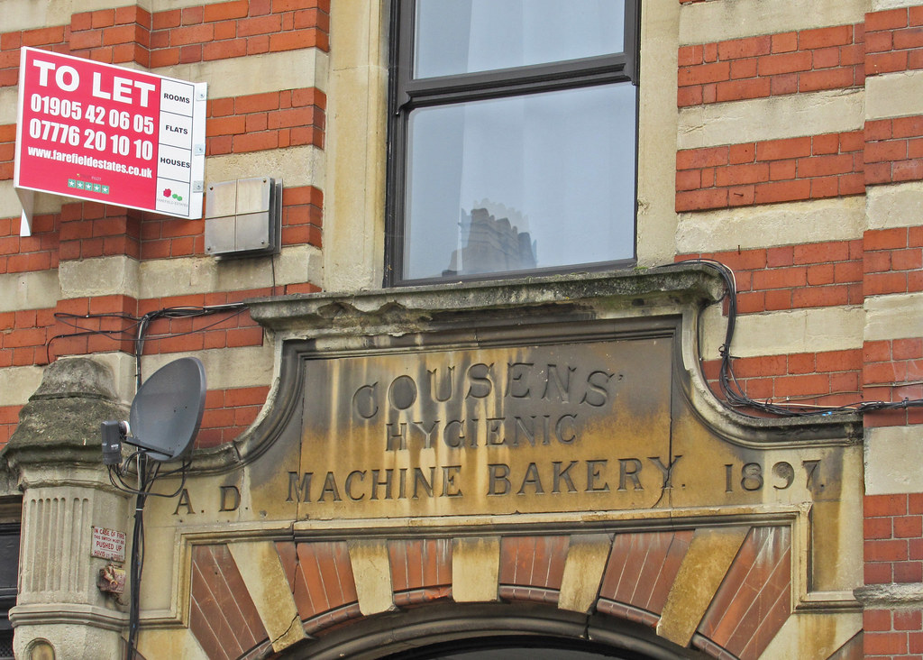 Worcester, St John's St John's lies on the west bank of th… Flickr