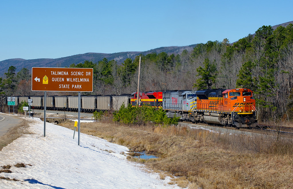 KCS BNSF 9189 South loaded coal, Rich Mountain, Arkansas… Flickr