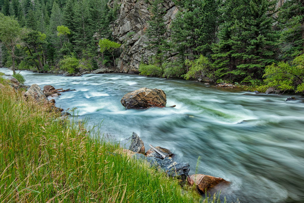 cloudy rainy day Clear Creek off of Hwy 6 in Colorado on a… Flickr
