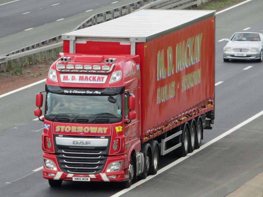 M.D. Mackay Transport Stornoway, DAFXF (NM16MDM) On The A… Flickr