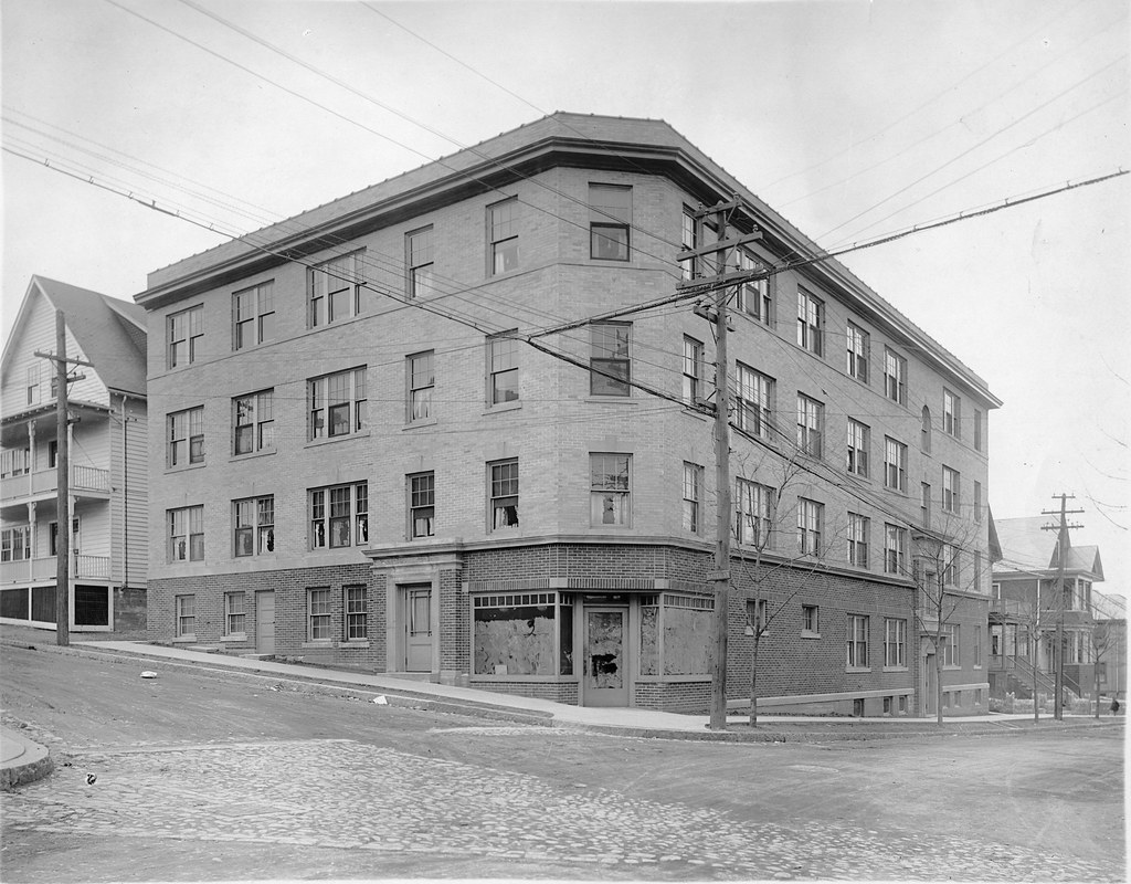 The 25 Rosyln Street, c. 1924 25 Roslyn Street S… Flickr