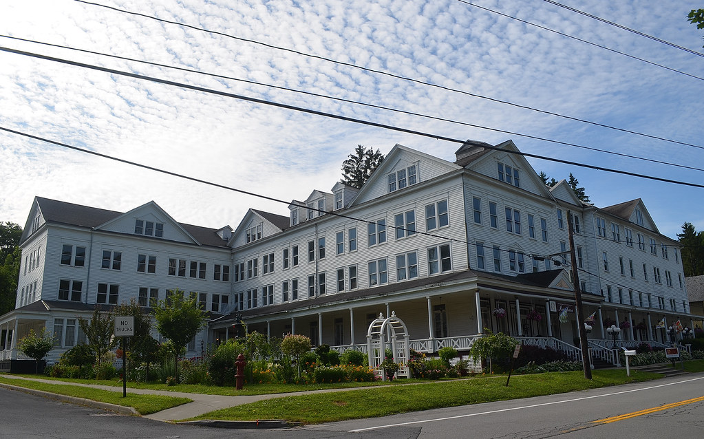 Sharon Springs Hotel The once grand hotel when people came… Flickr