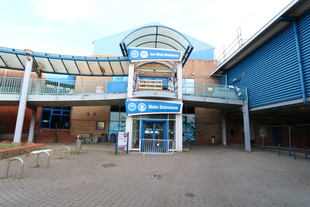 Report Riverside Swimming pools & Leisure Centre Chelmsford Essex