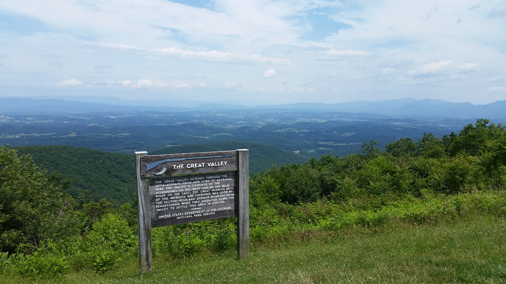 Blue Ridge Parkway View from the Great Valley overlook alo… Flickr