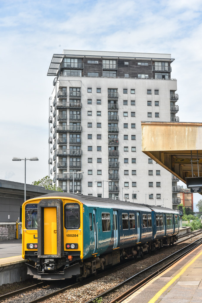 150284, Cardiff Queen Street Arriving Somewhere Photography Flickr
