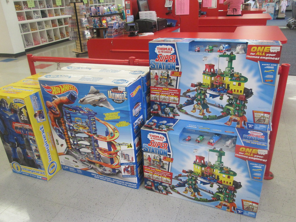 Massive Playsets East Aurora, NY. June 2018. … Flickr