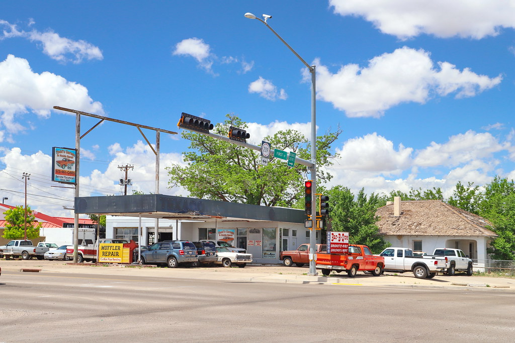 Garage in Tucumcari NM 8.5.2019 1242 Tucumcari New Mexico … Flickr