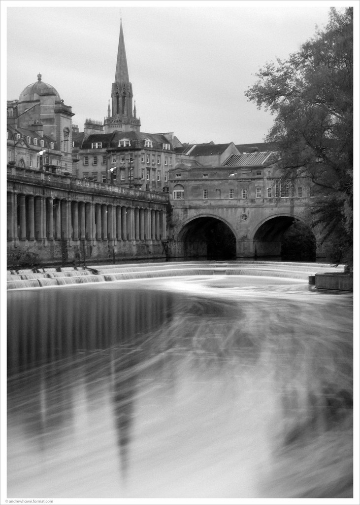 Pulteney Bridge / Bath, Somerset A long exposure image of … Flickr
