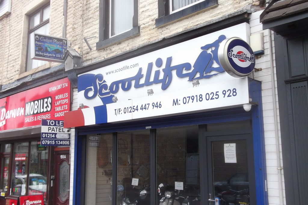 Darwen Mobiles, 155, Duckworth Street, Darwen BB3 1AT Flickr