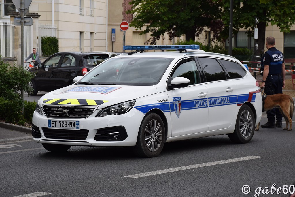 Police Muncipale de Chantilly a photo on Flickriver