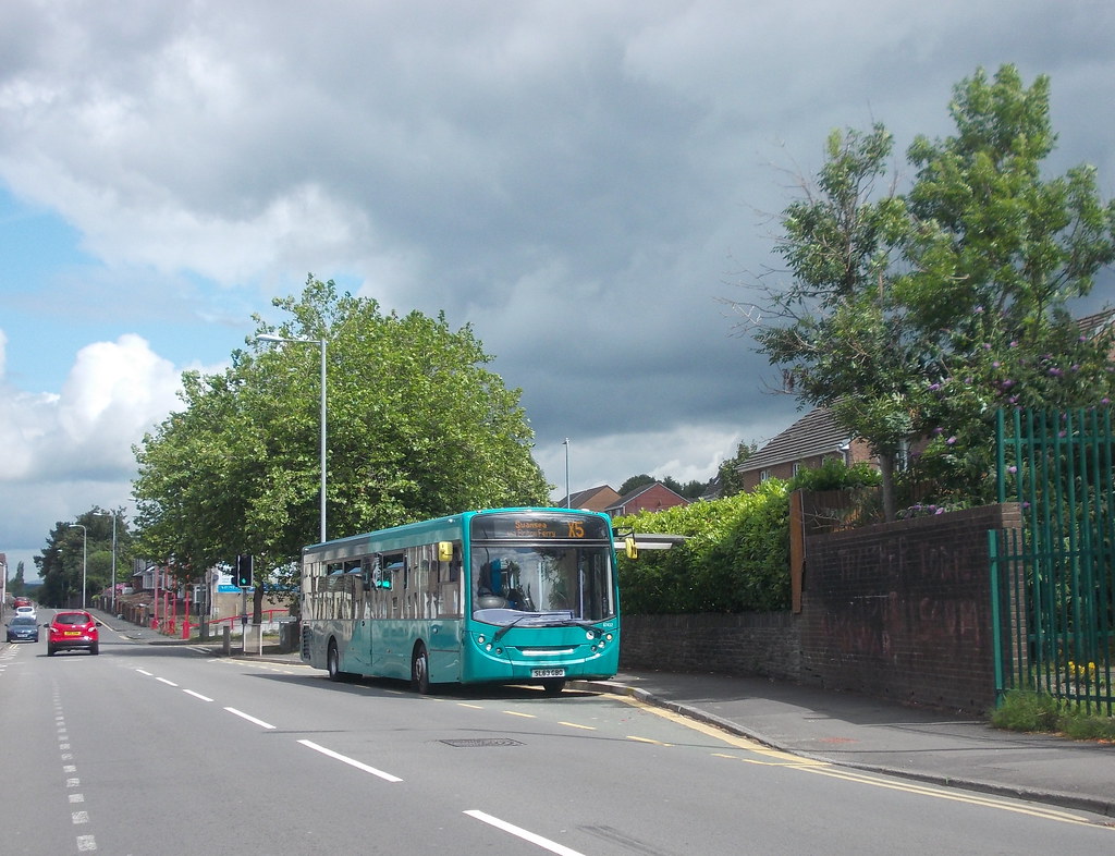 67432 SL63GBO Neath Road, Cwrt Sart, Neath 18 July 2… Flickr