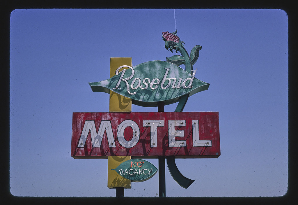Rosebud Motel sign, sign detail, Route 30, Columbus, Nebra… Flickr