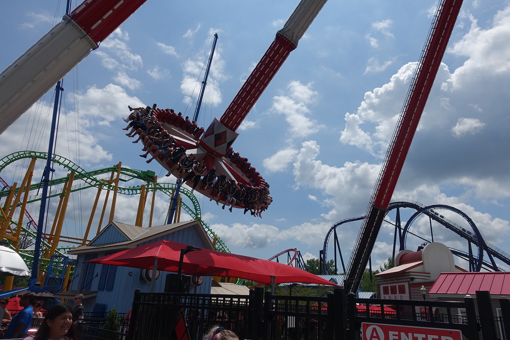 Six Flags New England Harley Quinn Spinsanity Flickr