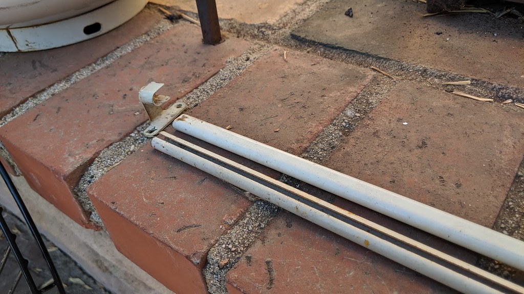 Curtain rod type? Vintage Trailer Talk