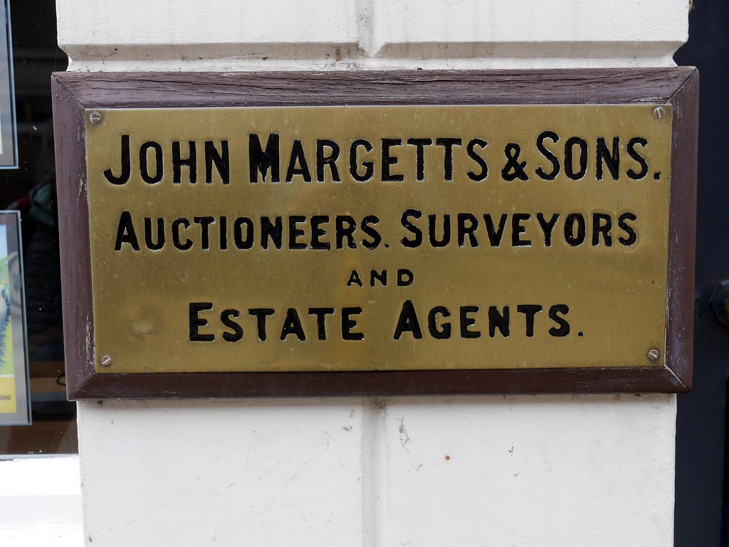 John Margetts & Sons. Old sign. A day out in Warwick, West… Flickr