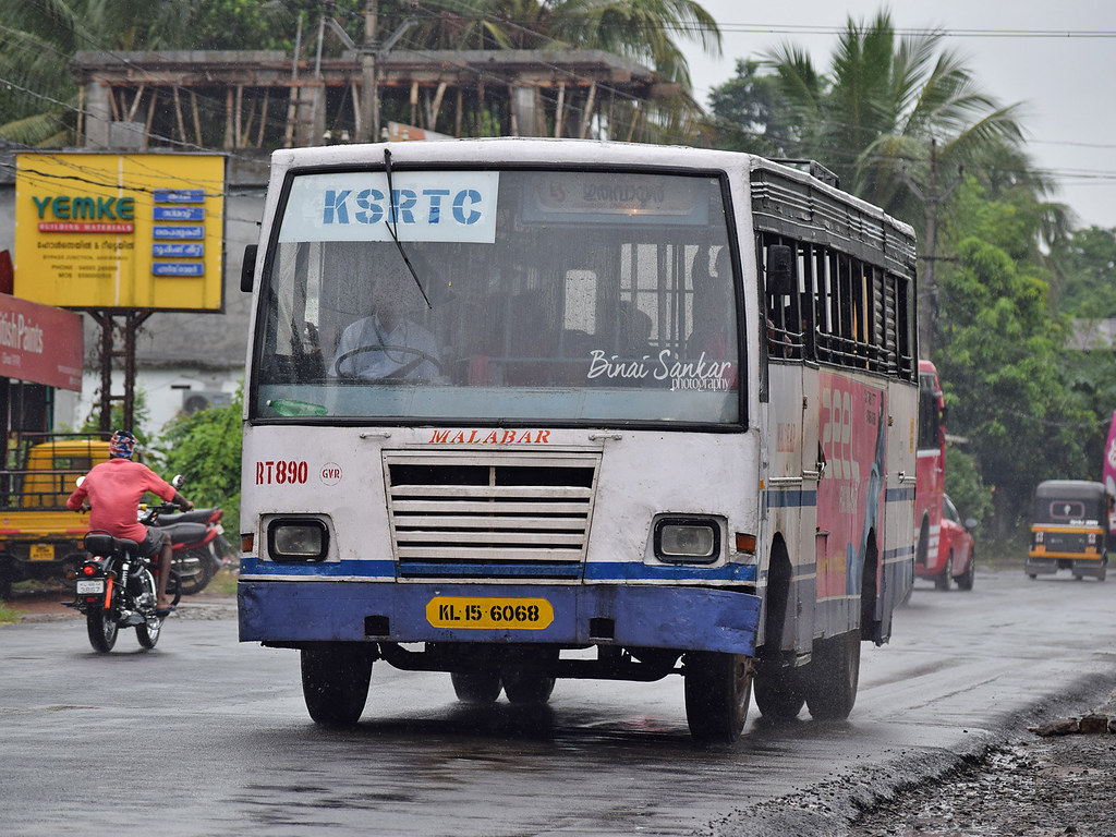 KSRTC 'Malabar' Ordinary coach RT890 (KL156068) homed at… Flickr