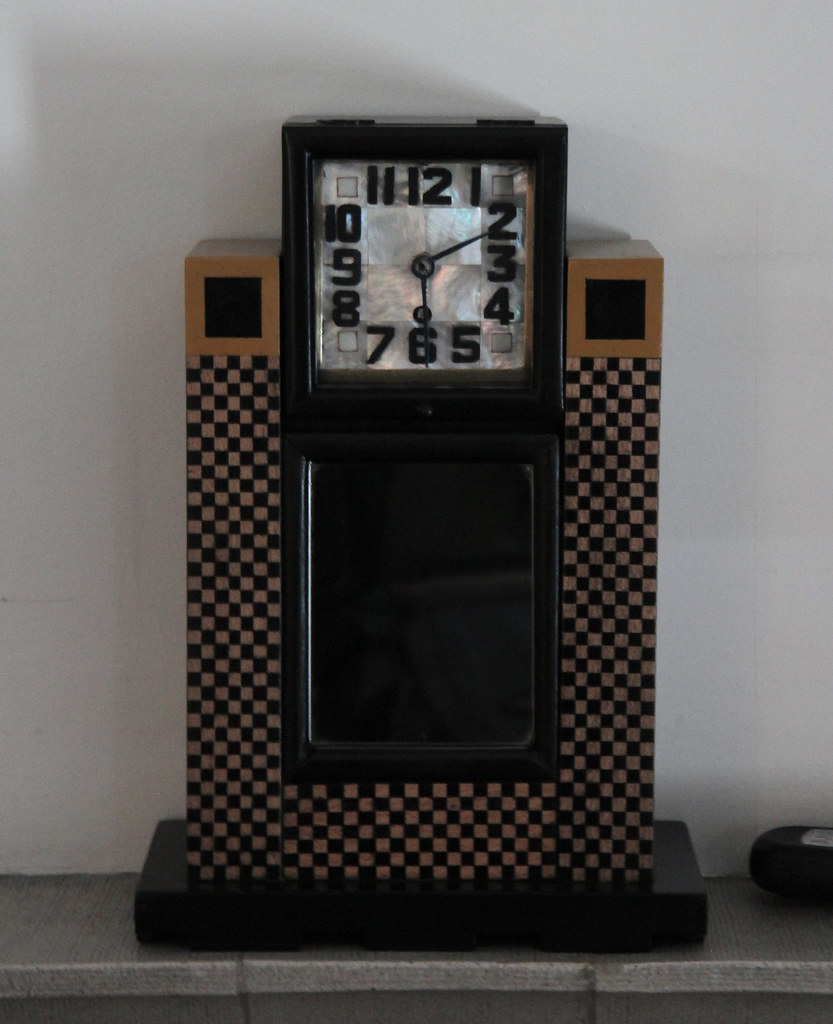 Bedroom Clock, 78, Derngate, Northampton This house is the… Flickr