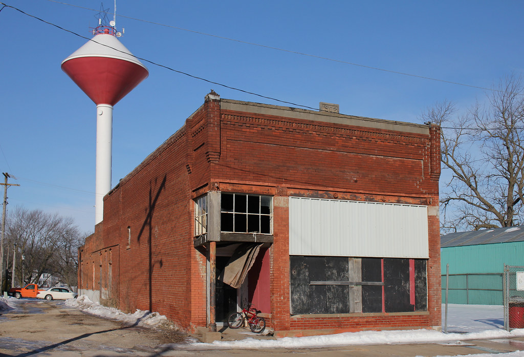 1902 Building Orient, IA Tom McLaughlin Flickr
