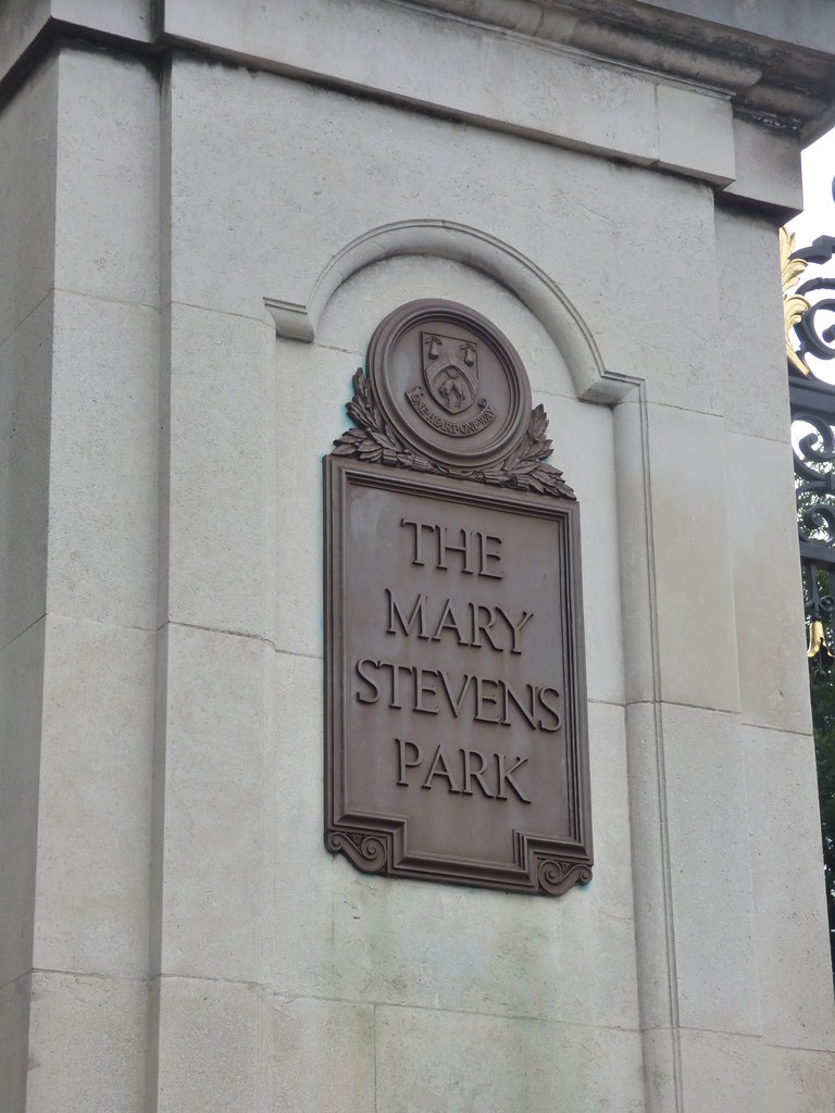 Mary Stevens Park, Stourbridge Gate at Heath Lane sign… Flickr