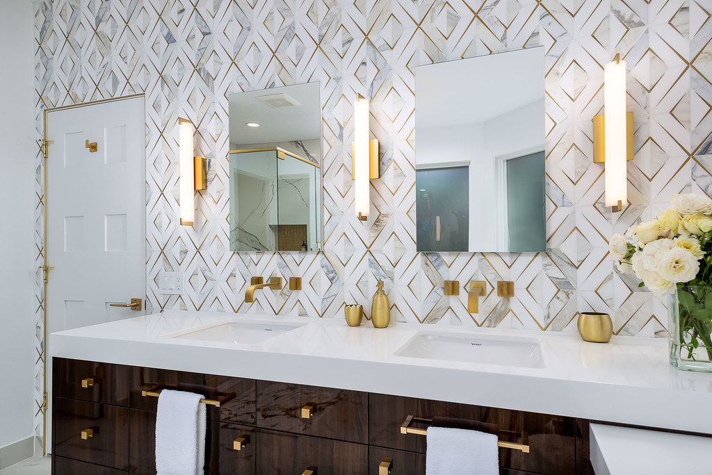 Eugene Luxury Bath Fits Contemporary Style Neil Kelly