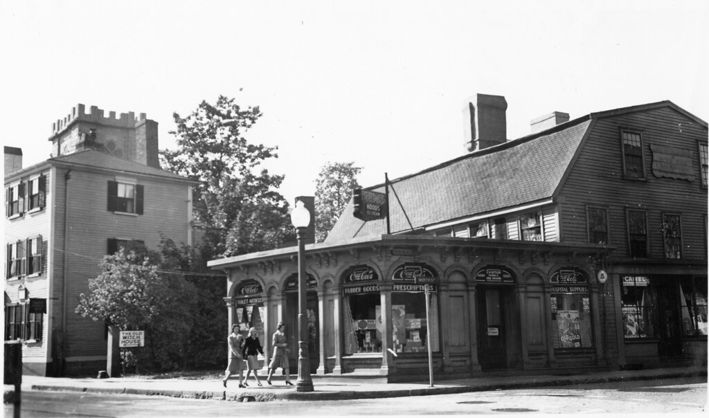 The Witch House, c. 1940 310 Essex Street Salem, Massachus… Flickr