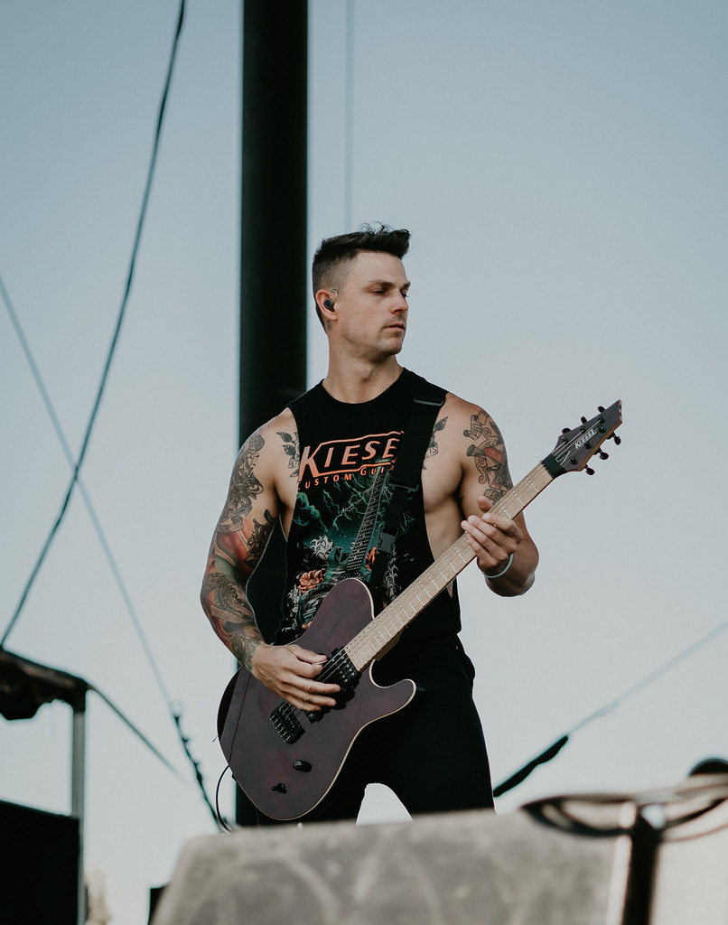 Memphis May Fire Rockstar Disrupt Festival Irvine, CA (0… Alleen