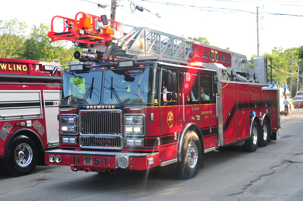 Brewster Fire Department Ladder 1151 2017 Seagrave Triborough Flickr