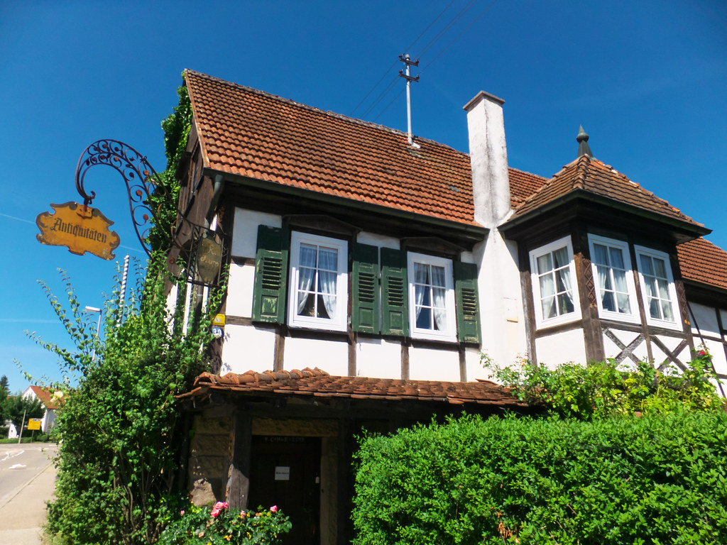an old house carna_atan Flickr