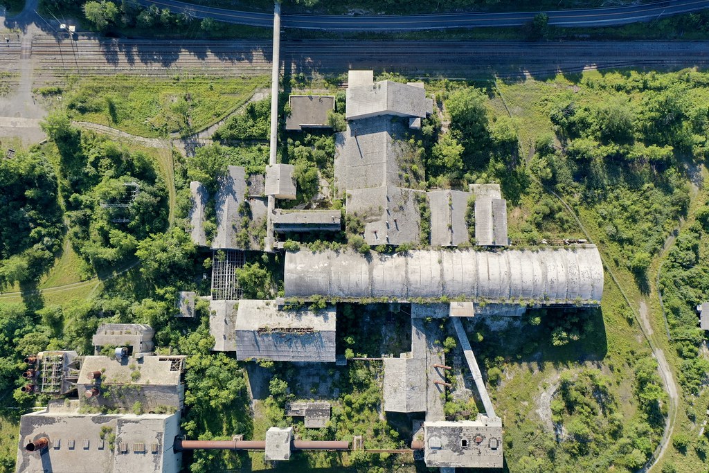 Lehigh Cement Plant Captured along the western edge of the… Flickr