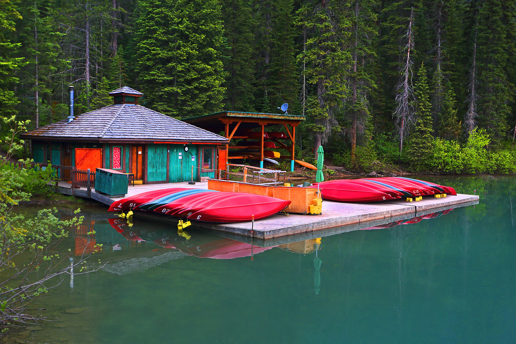 Boathouse & Canoe Rental Emerald Lake Yoho National Park B… Flickr