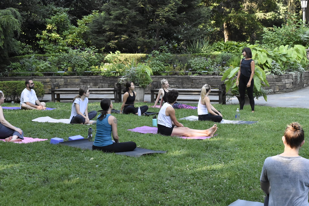 Outdoor Yoga at the Garden Sarah Schumann leads an outdoor… Flickr