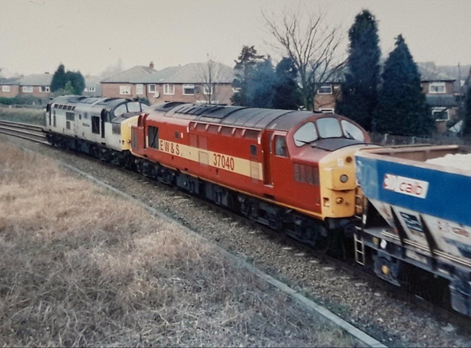 Class 37 double header at Skelton junction timperley late … Flickr