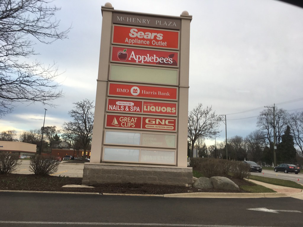 Sears OutletMcHenry, Illinois My local Sears is actually … Flickr