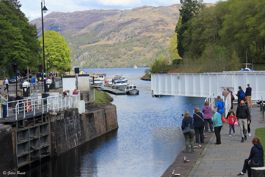 Fort Augustus Ecluses et pont tournant sur le Canal Calédo… Flickr