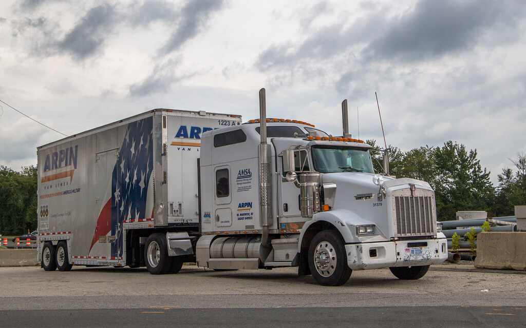 Kenworth T800 for Arpin Van Lines of W. Warwick, RI. NoVa Truck
