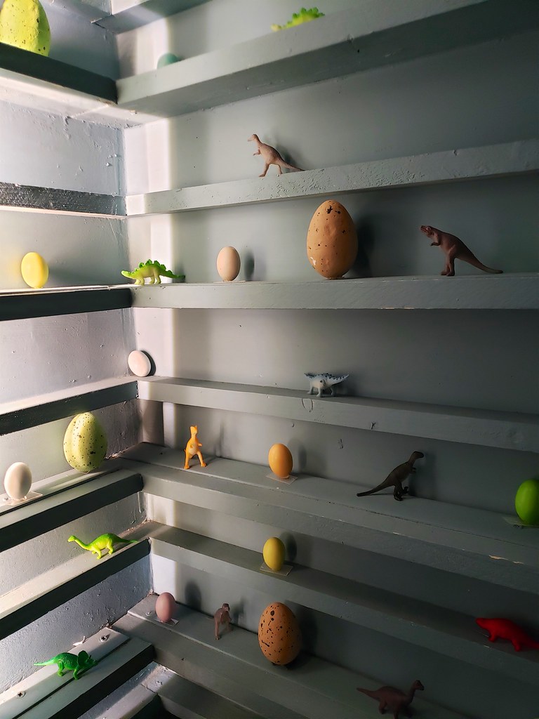 KnickKnacks On The Bathroom Shelves At LùBar Joe Shlabotnik Flickr
