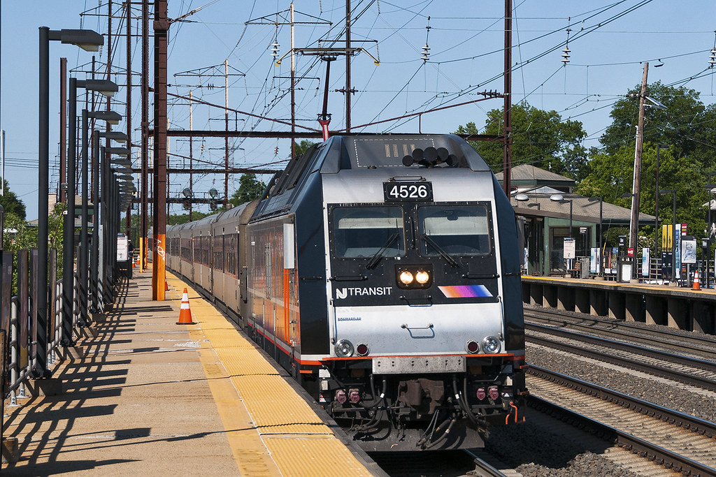 Edison Station A westbound train to Trenton slows for a st… Flickr